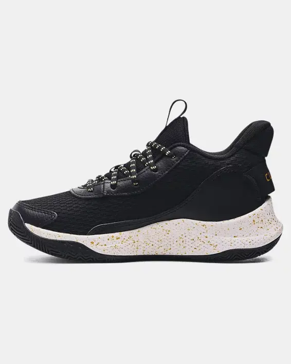 Under Armour Grade School Curry 3Z7 Basketball Shoes. 2