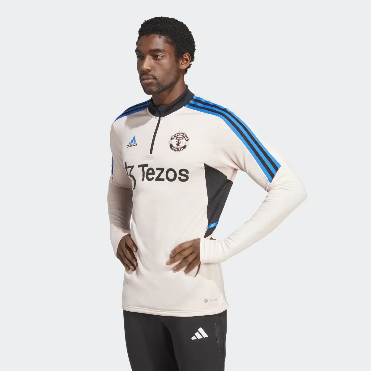 Adidas Manchester United Condivo 22 Training Top. 2