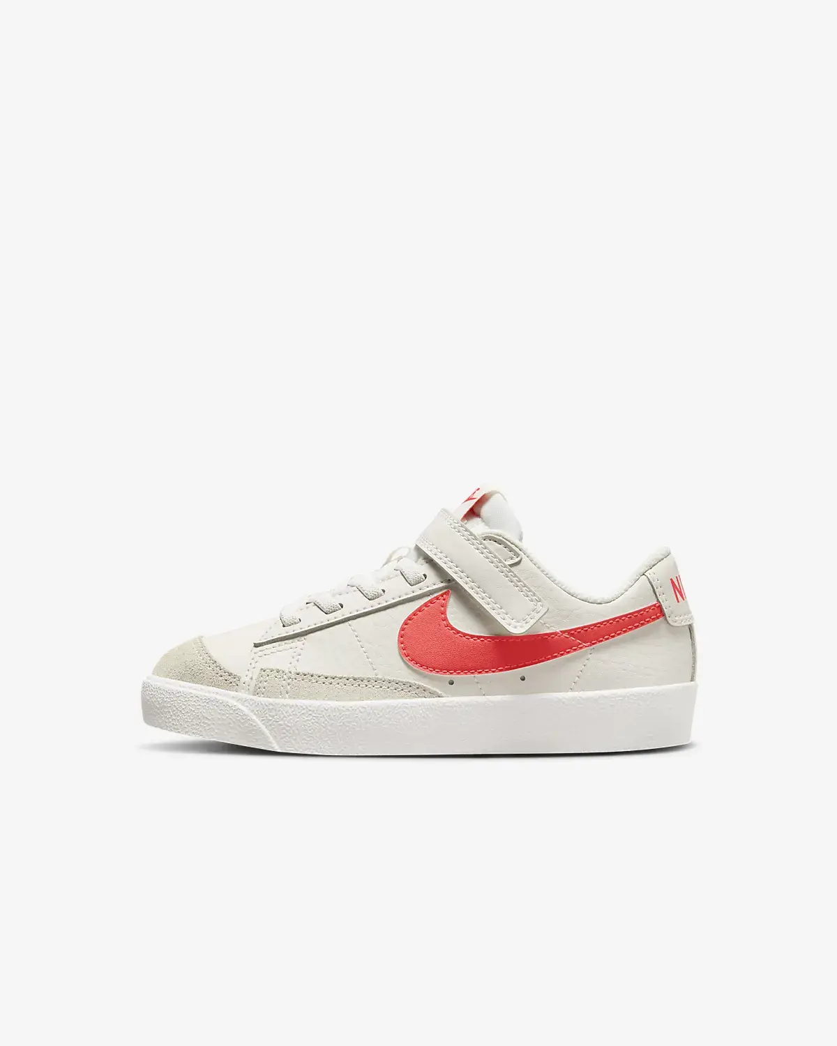 Nike Blazer Low '77. 1