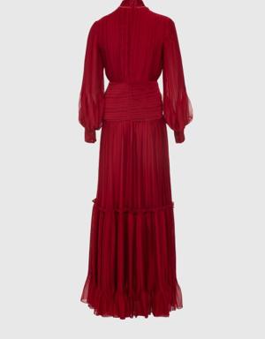 فستان سهرة أحمر اللون طويل