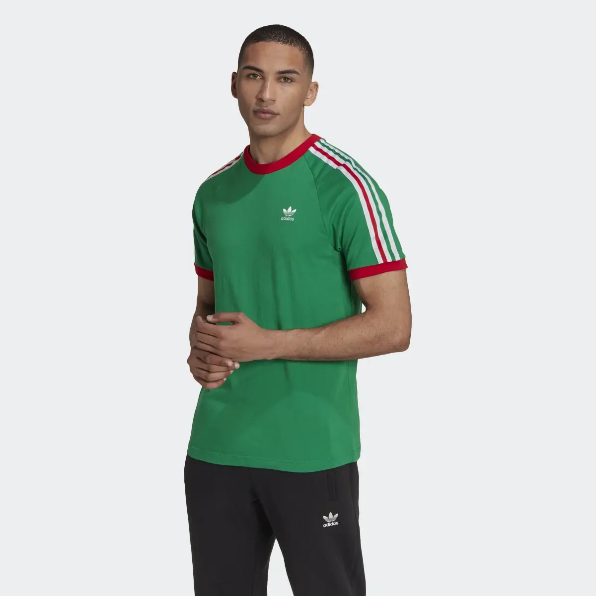 Adidas Playera 3 franjas. 2