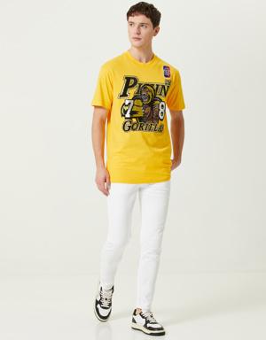 Sarı Taşlı Figür Nakışlı Logolu T-shirt