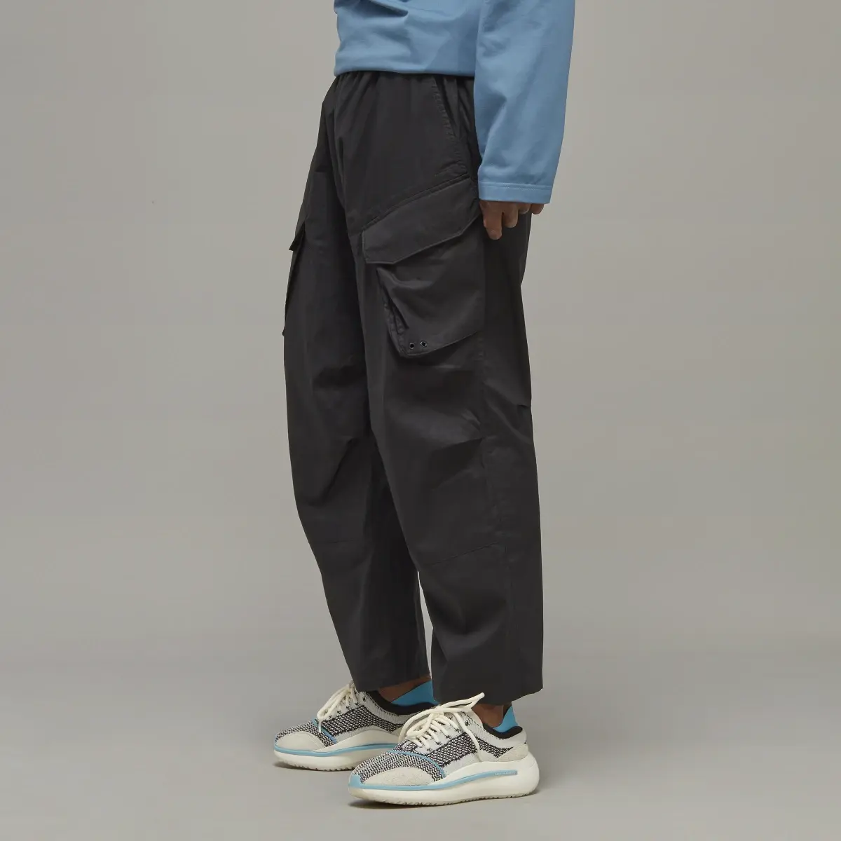 Adidas RIPSTOP PANTS. 2