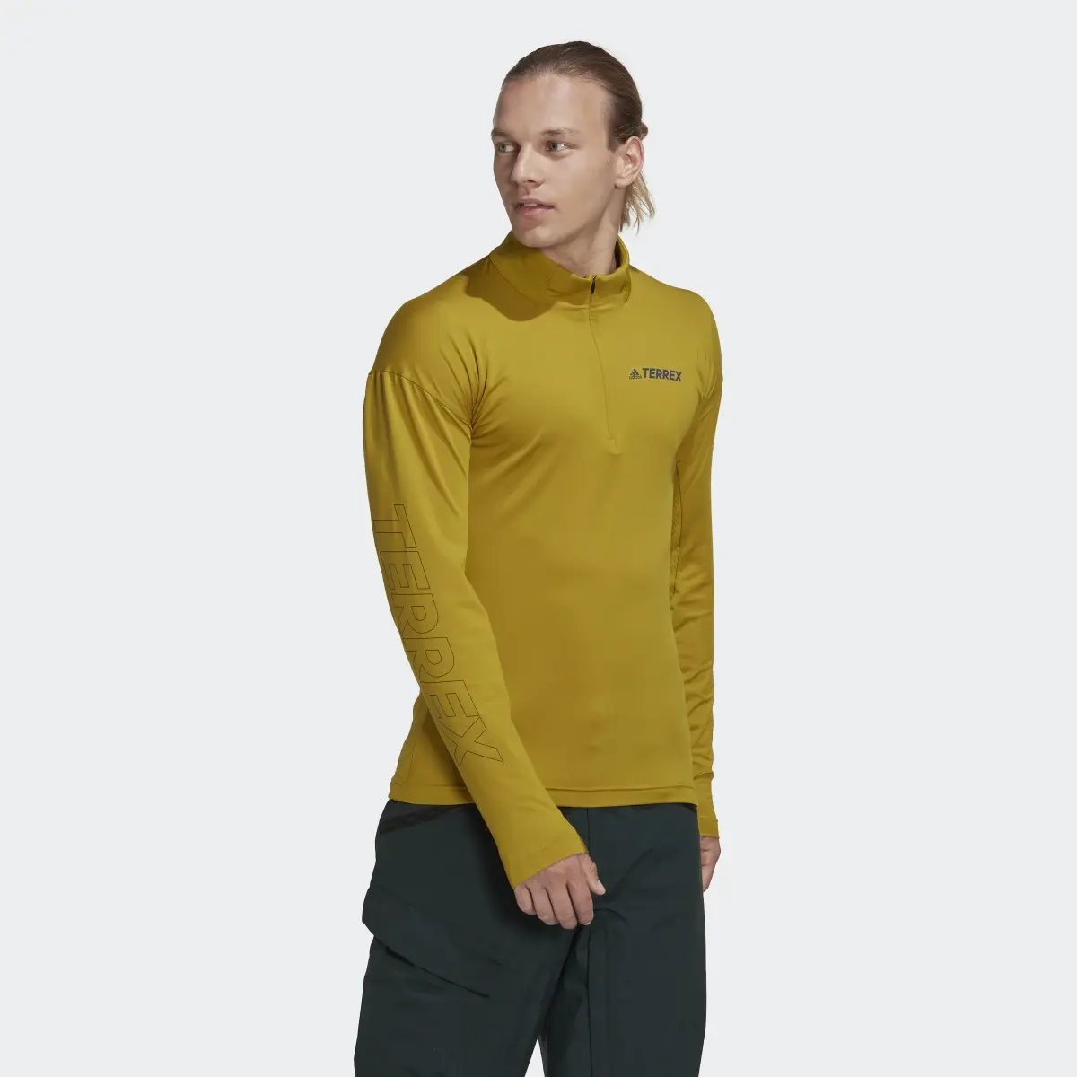 Adidas Terrex Xperior Top. 2