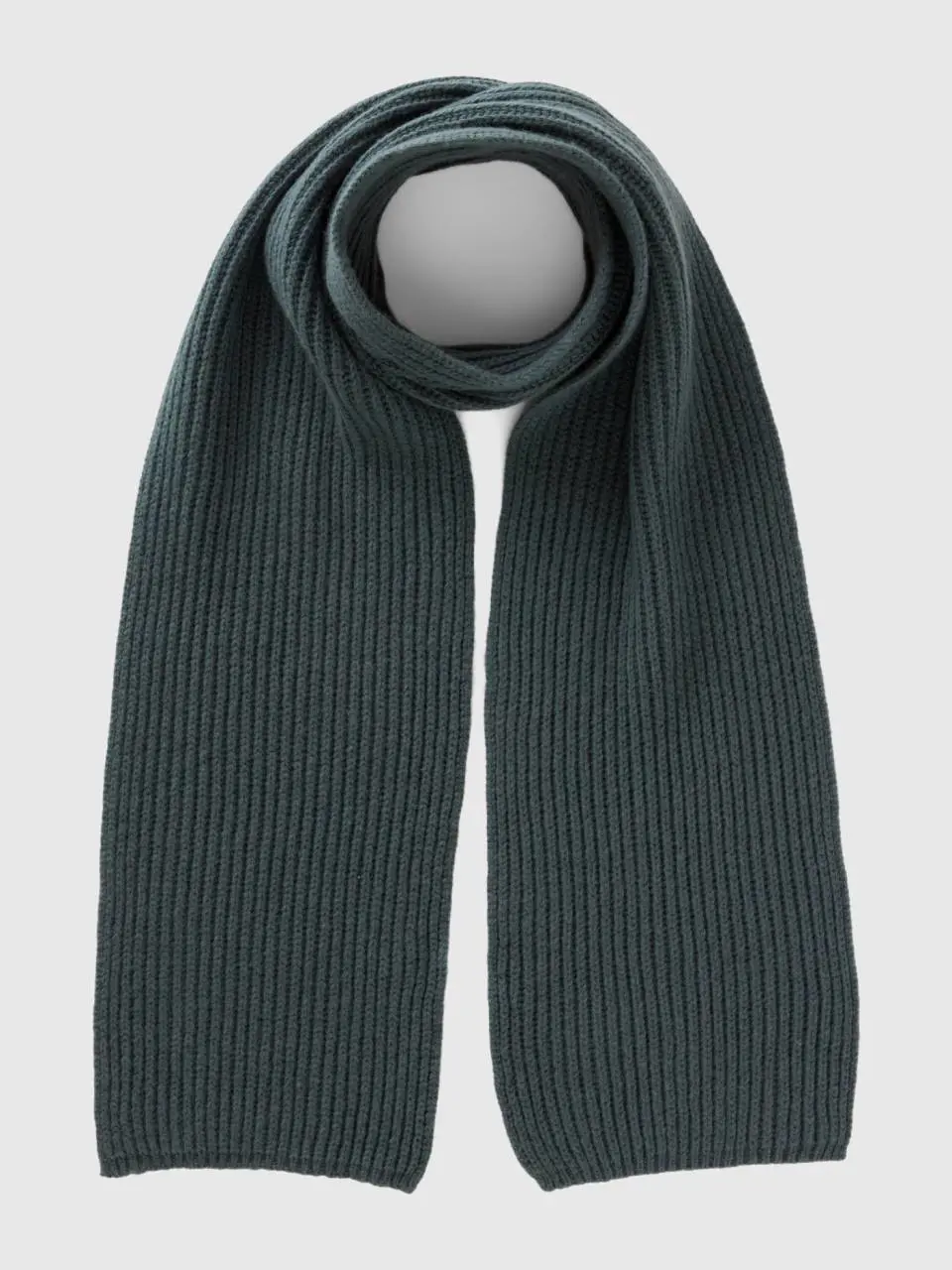 Benetton pure virgin wool scarf. 1
