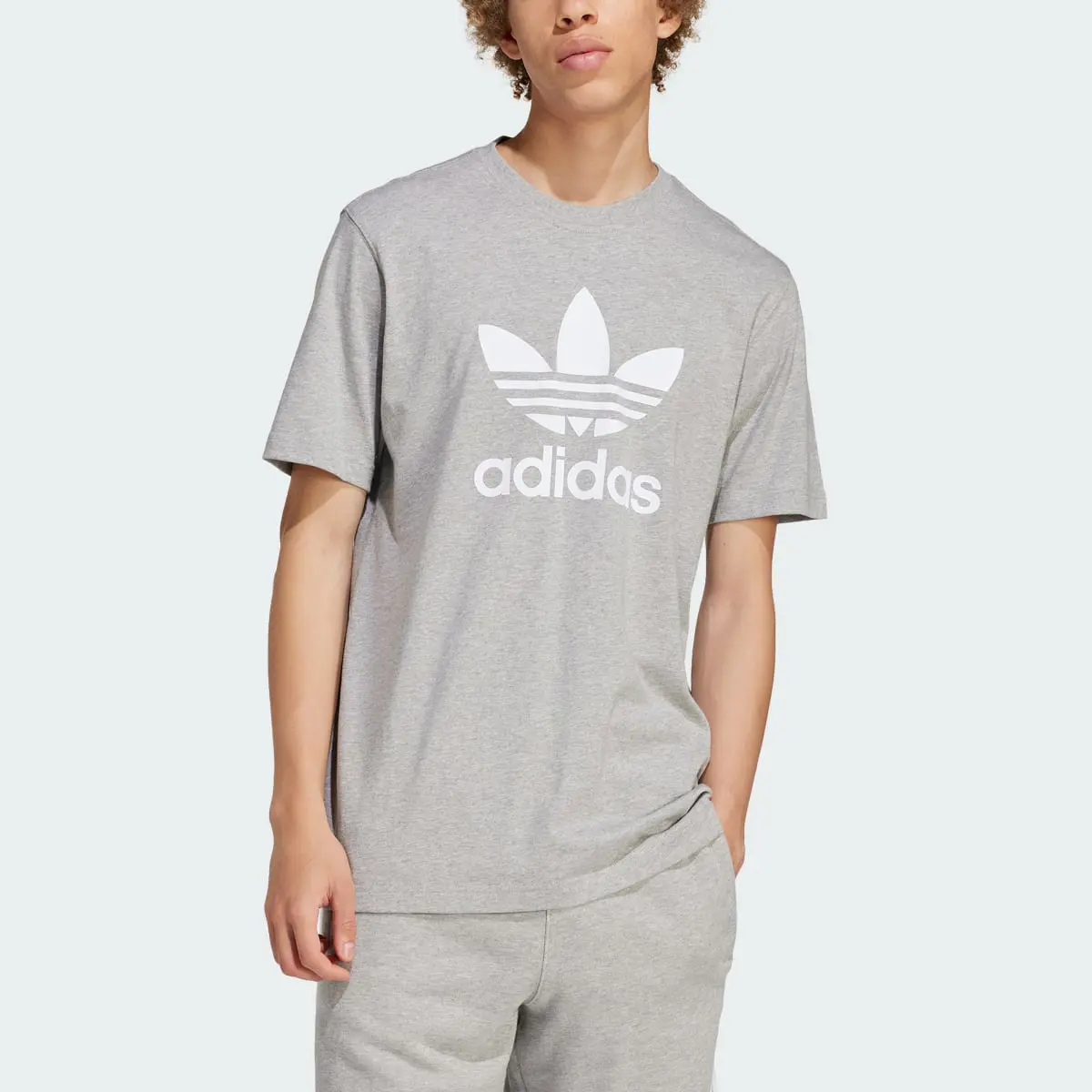 Adidas Adicolor Trefoil Tee. 1