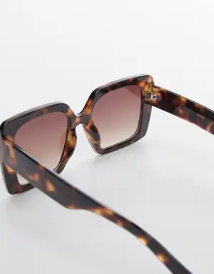 Tortoiseshell square sunglasses