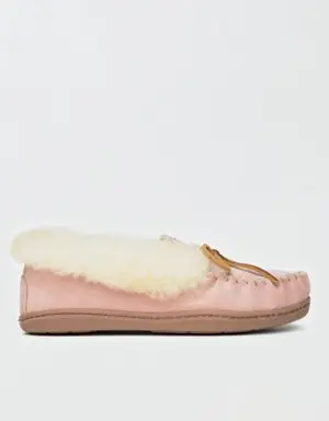 Minnetonka Women's Alpine Sheepskin Moccasin