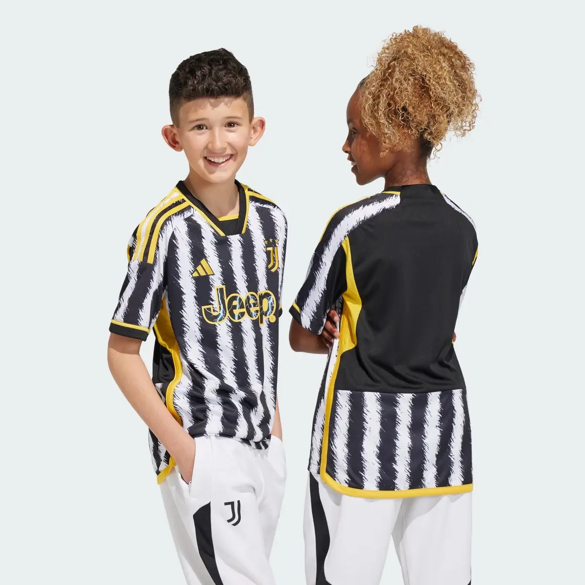 Adidas Jersey Uniforme Local Juventus 23/24 Niños. 2