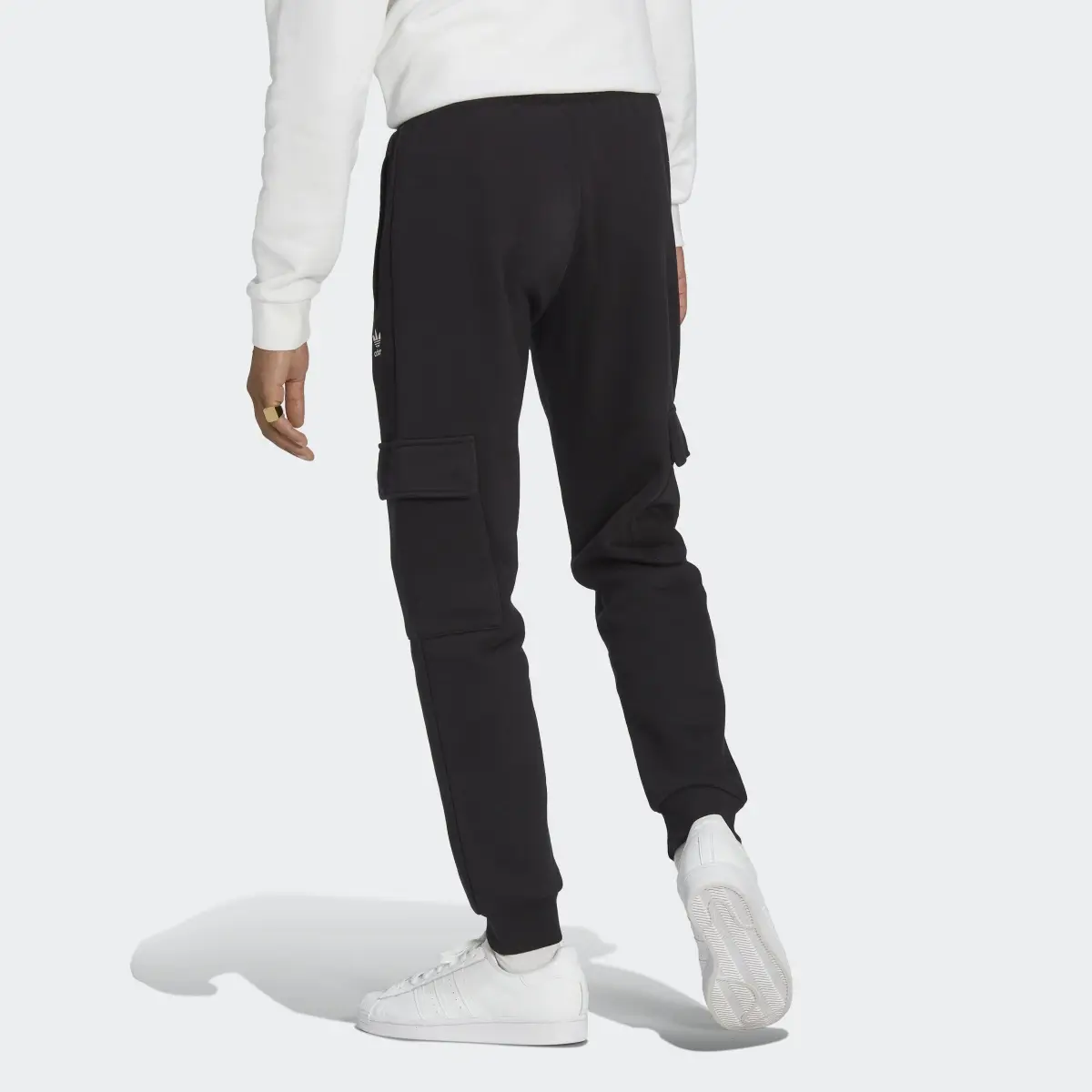 Adidas Trefoil Essentials Cargo Pants. 2