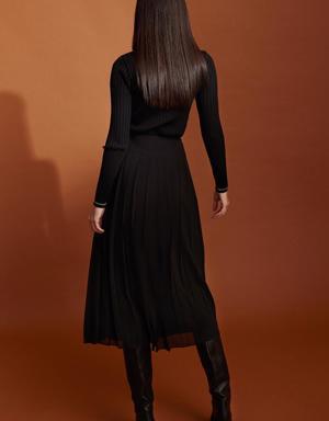 Daena Regular Fit Diz Altı Siyah Etek