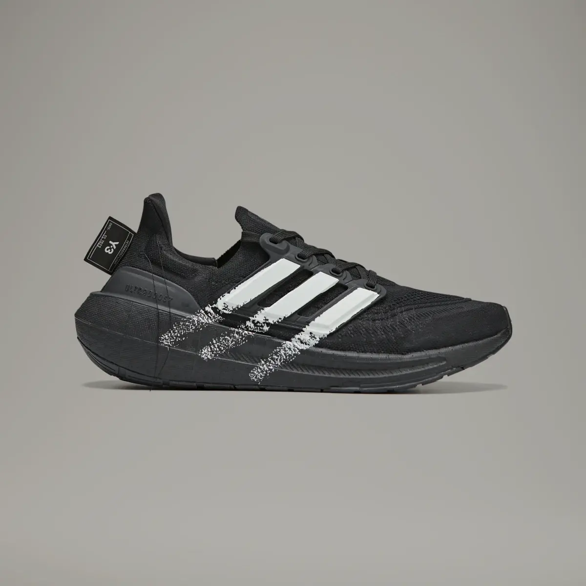 Adidas Chaussure Y-3 Ultraboost Light. 2