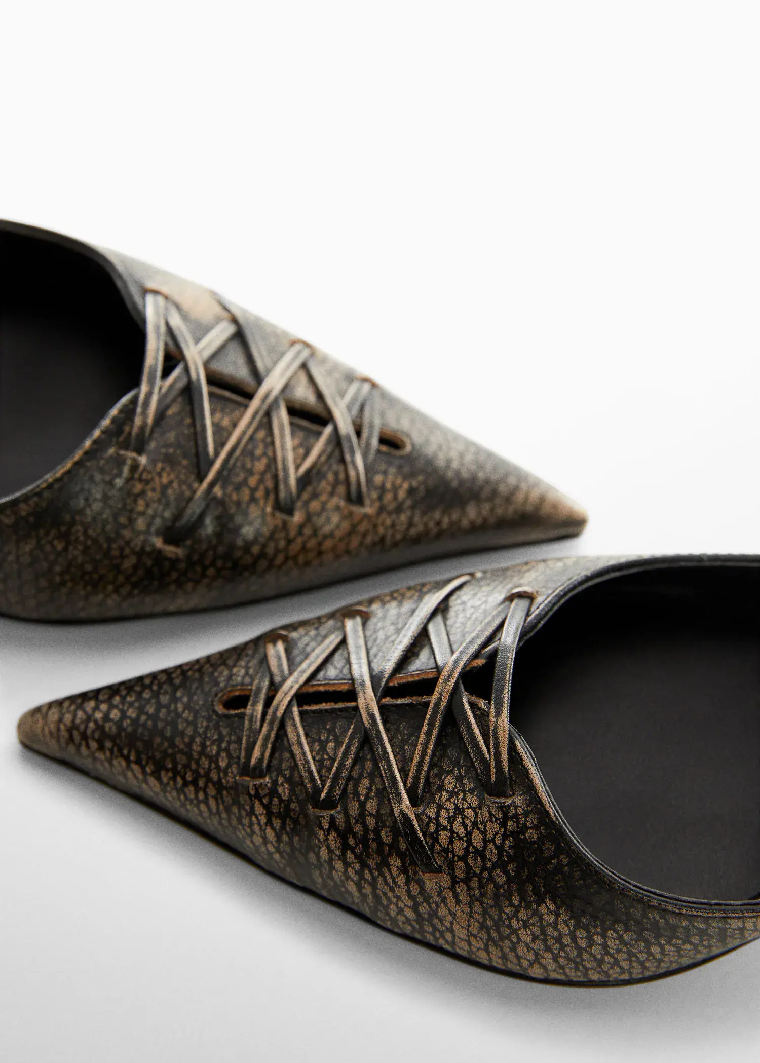 Mango Pointed toe leather shoes. 3