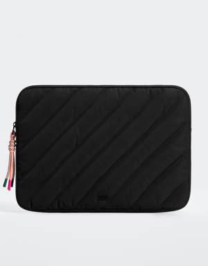 Padded laptop case with knot