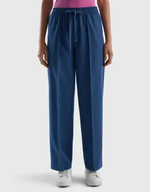 flowy trousers with drawstring