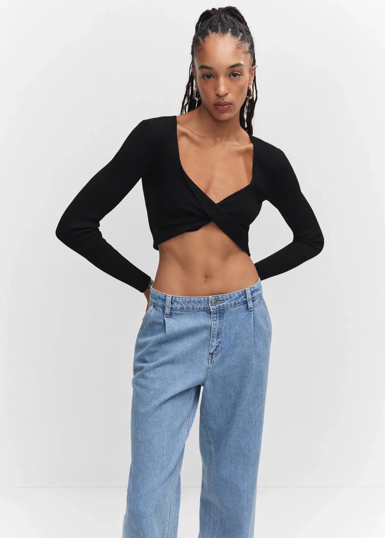 Mango Double-breasted cropped sweater. 2