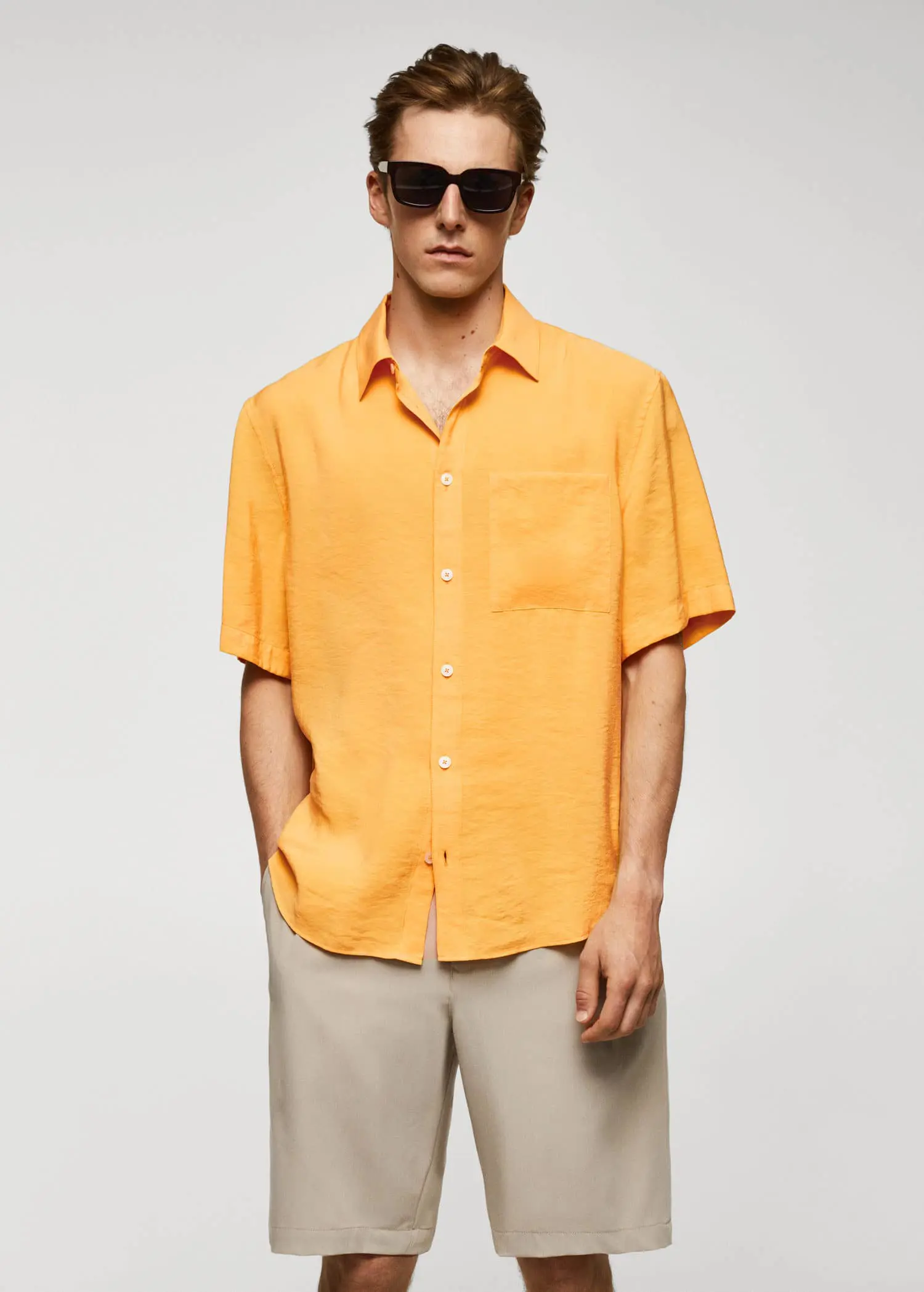 Mango Camisa regular fit manga corta. 1