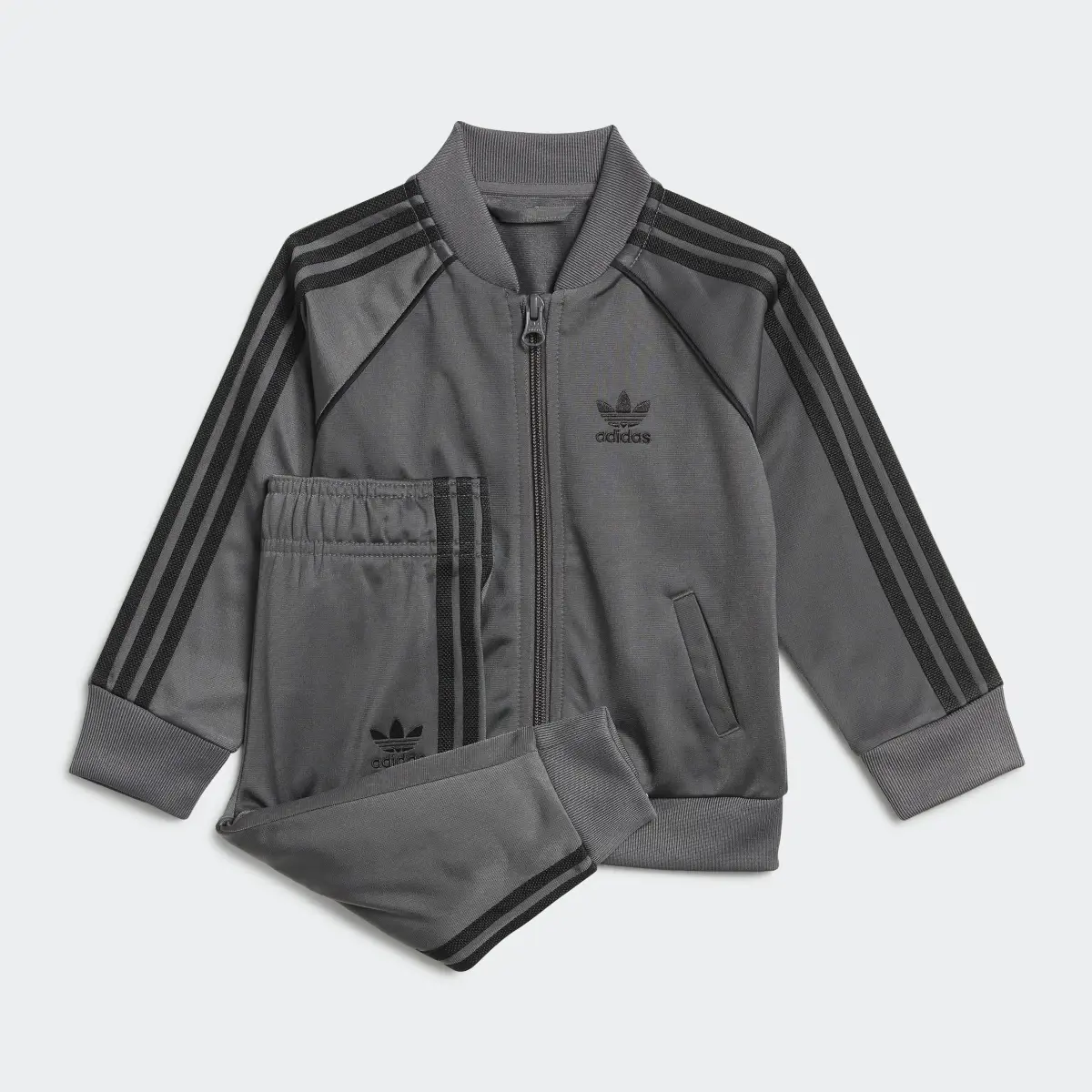 Adidas Adicolor SST Track Suit. 2