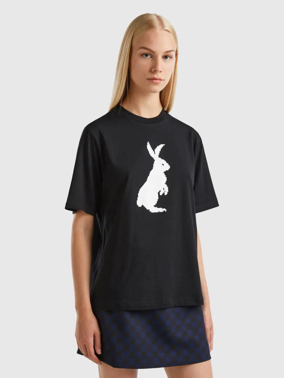 Benetton t-shirt with bunny print. 1