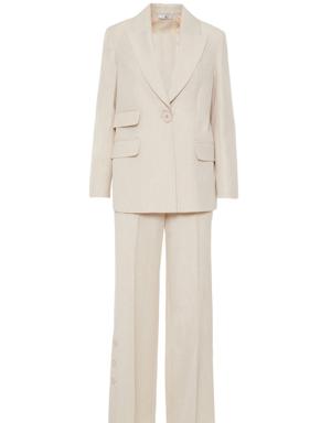 Comfortable Cut Beige Suit With Back Button Detailed