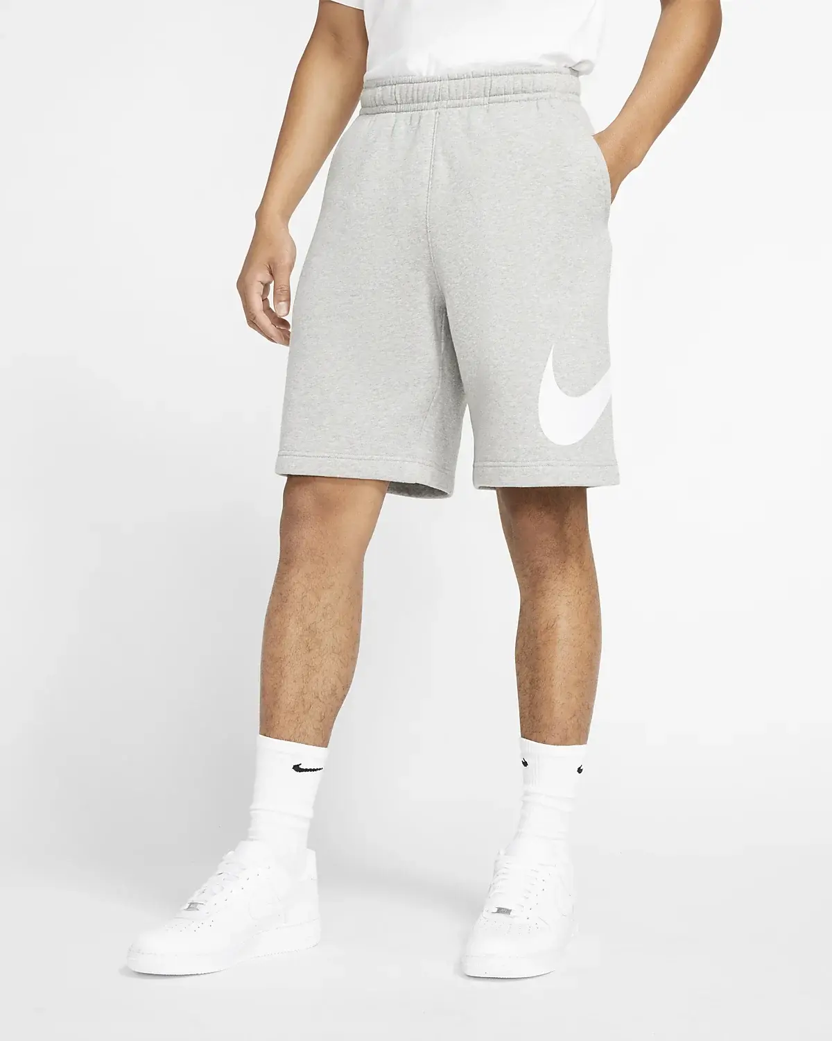 Nike Sportswear Club. 1