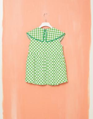 Sleeveless Green Dress with Bow Detail