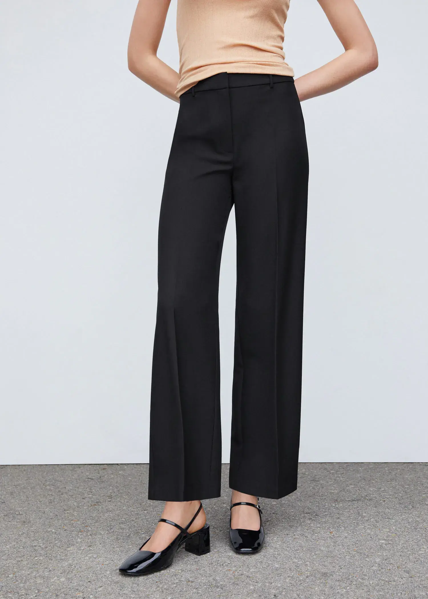 Mango Pleat straight trousers. 2